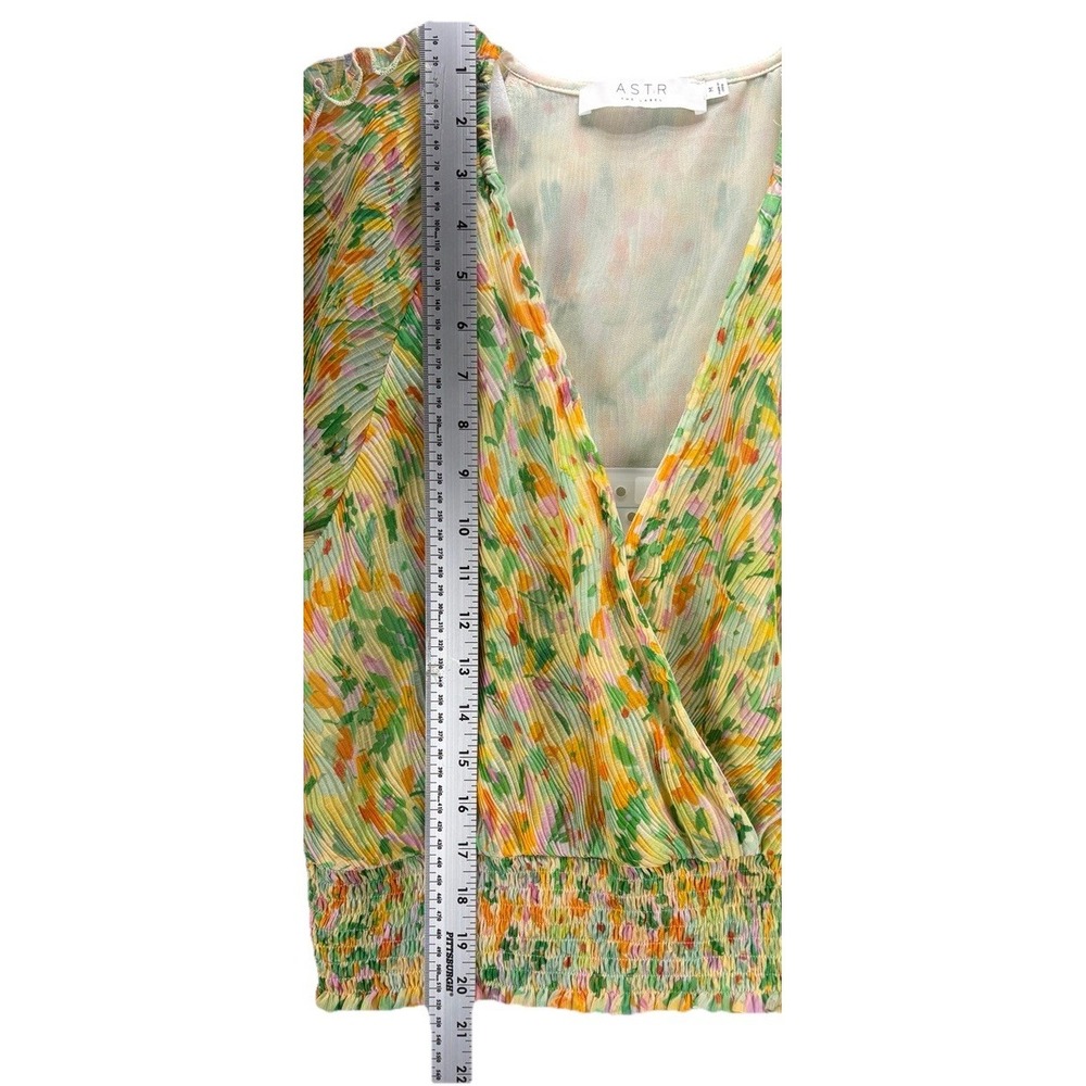 ASTR Bellona Floral Plisse Top Boho Smocked Ruffle Sheer Blouse Fairy Ethereal M - Picture 10 of 11